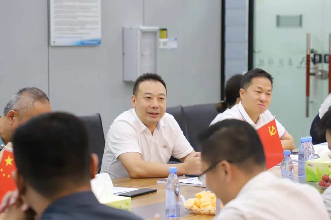 商會(huì)副會(huì)長(zhǎng)聞權(quán) 商會(huì)副會(huì)長(zhǎng)聞權(quán)